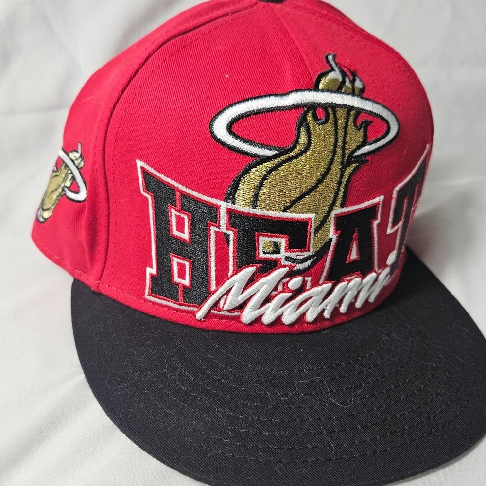 Miami Heat Hardwood Classics New Era 9FIFTY Snapback Red Black Green UV NBA New